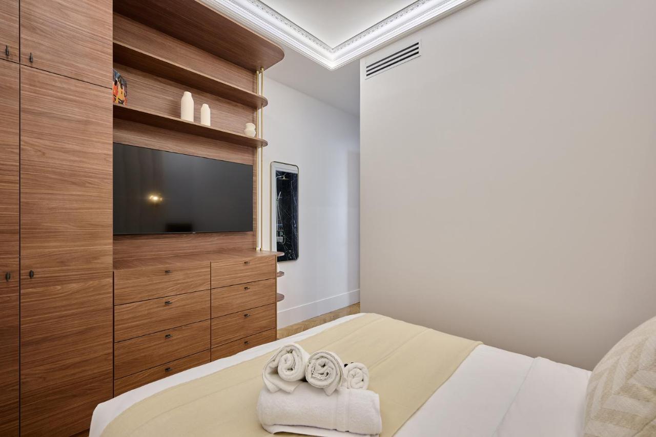 Apart Hotel Louvre Museum By Studio Prestige Paris Luaran gambar